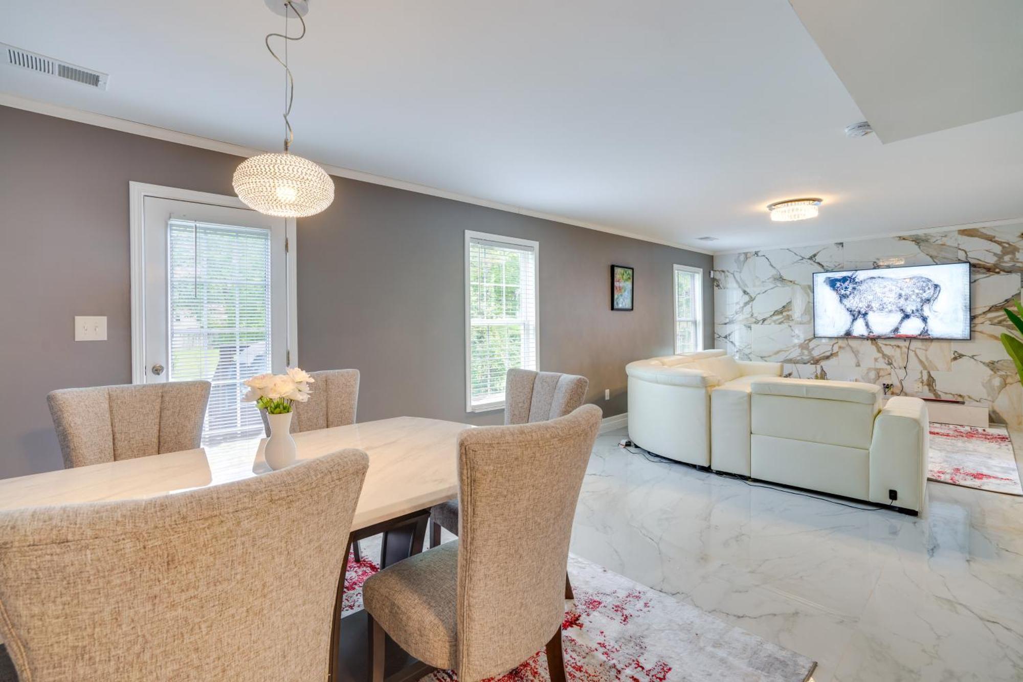 Cozy In Near Bardstown Road! Holiday home Louisville